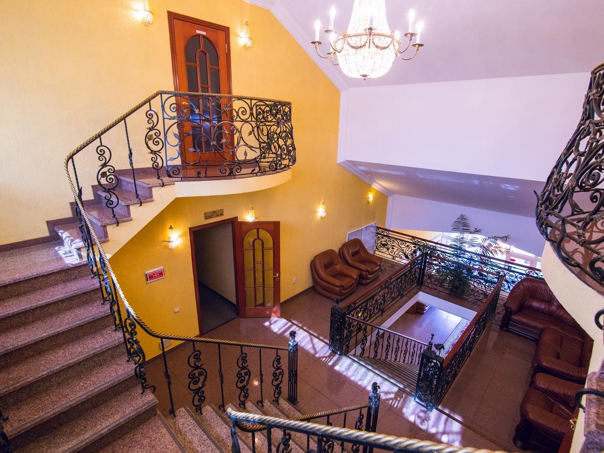 Versal Hotel Vinnytsia Exterior photo