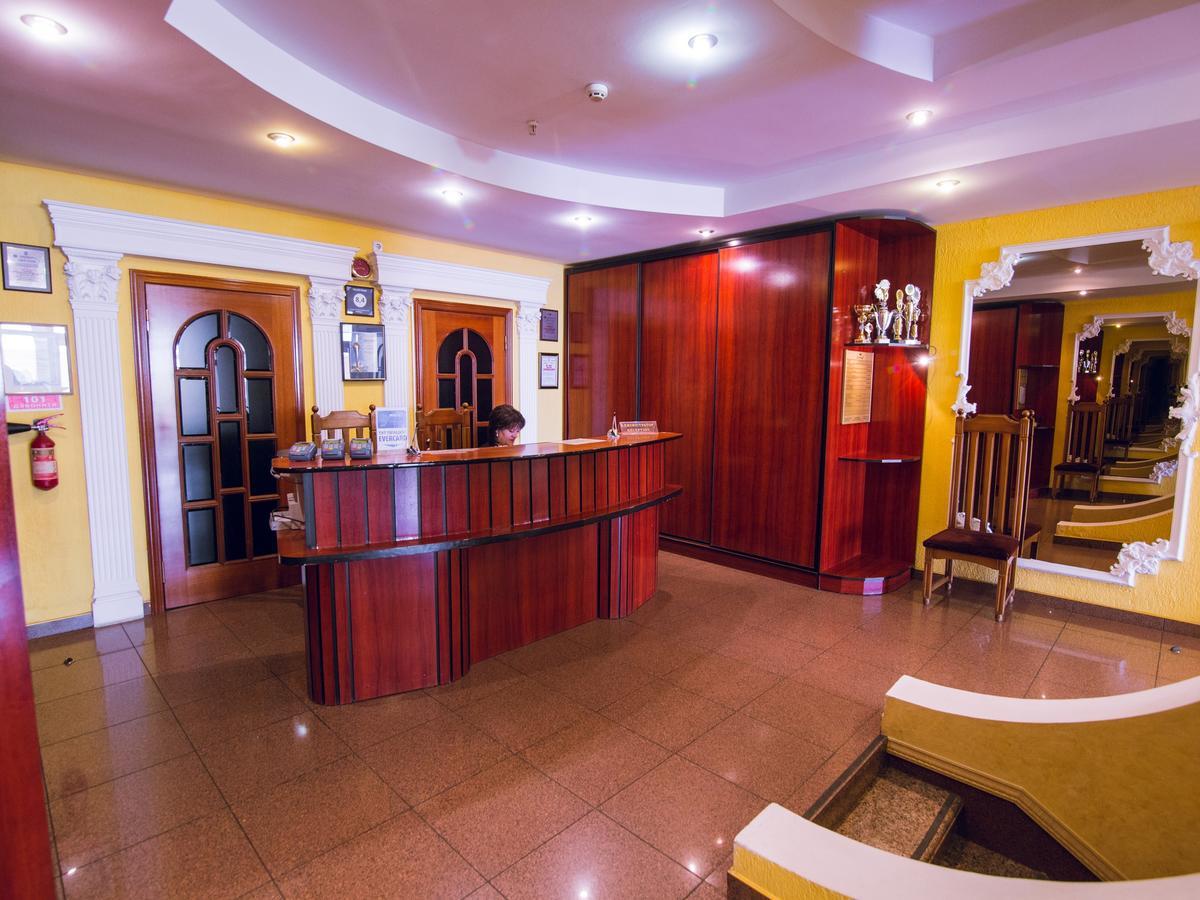Versal Hotel Vinnytsia Exterior photo