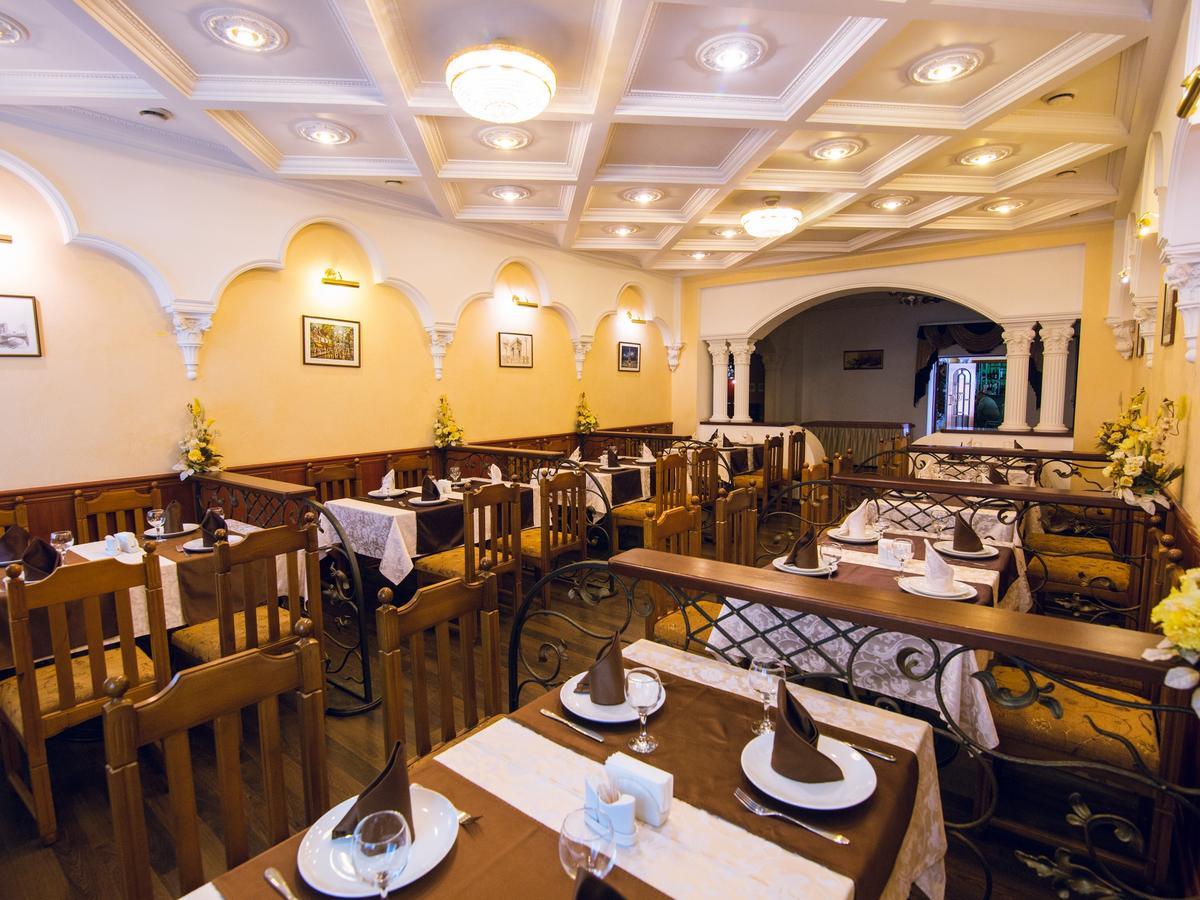 Versal Hotel Vinnytsia Exterior photo