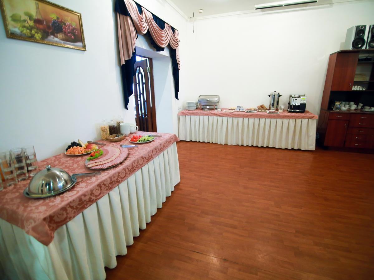 Versal Hotel Vinnytsia Exterior photo