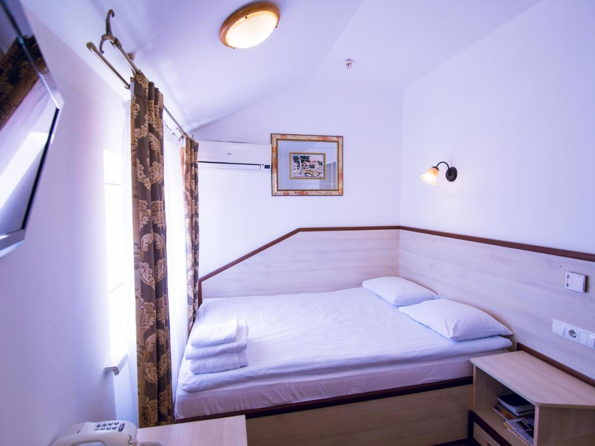 Versal Hotel Vinnytsia Room photo